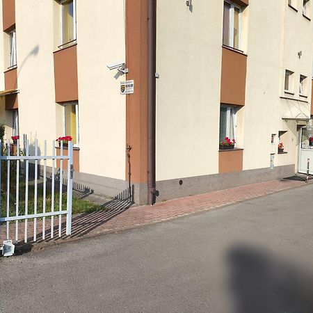 Hotel Eden 24H ジェシュフ エクステリア 写真