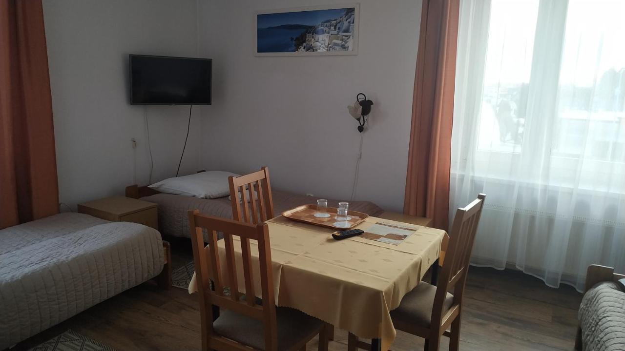 Hotel Eden 24H ジェシュフ エクステリア 写真