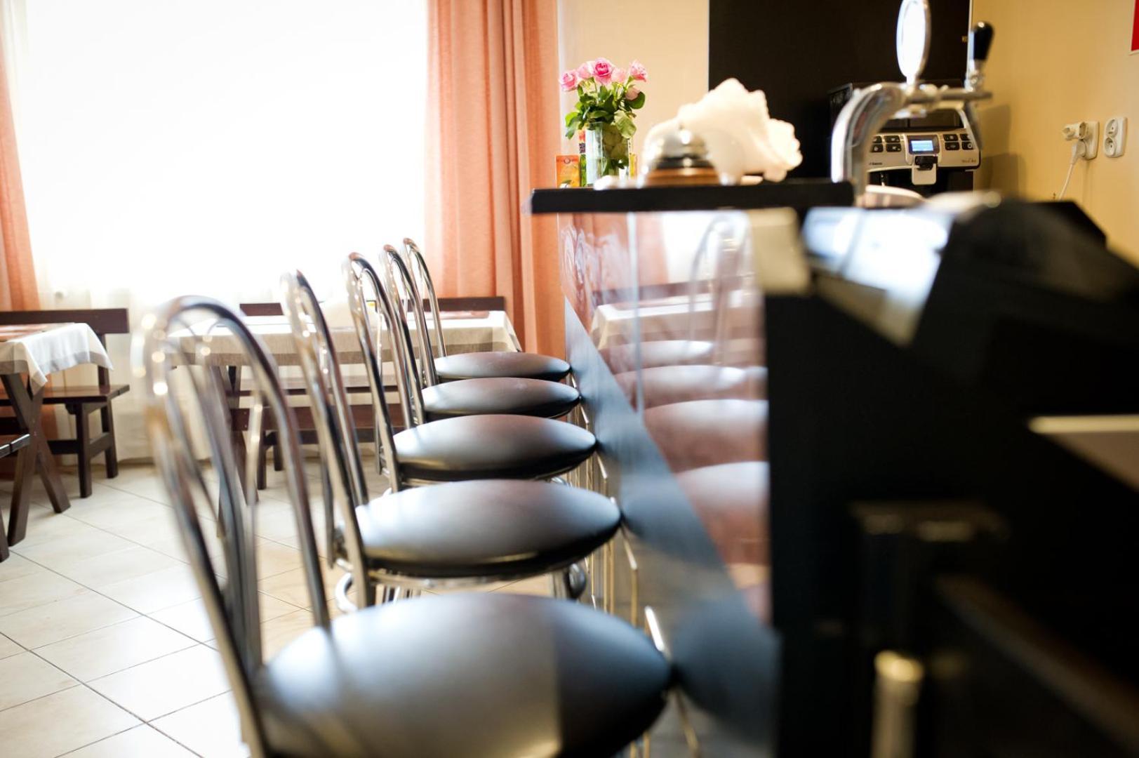Hotel Eden 24H ジェシュフ エクステリア 写真